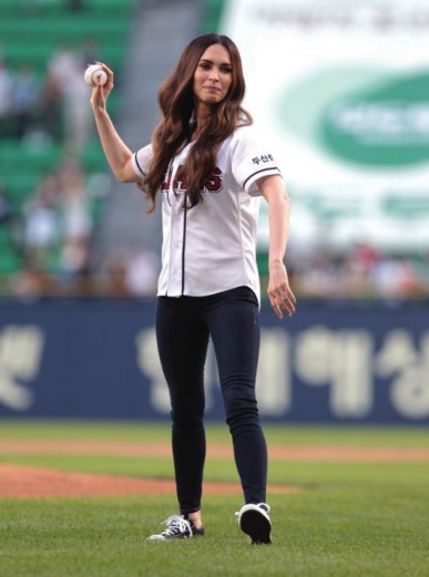Megan_Fox_Seoul_Korea_TMNT13